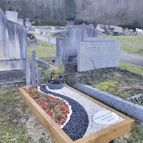 Monument paysager    NANTUA(01)